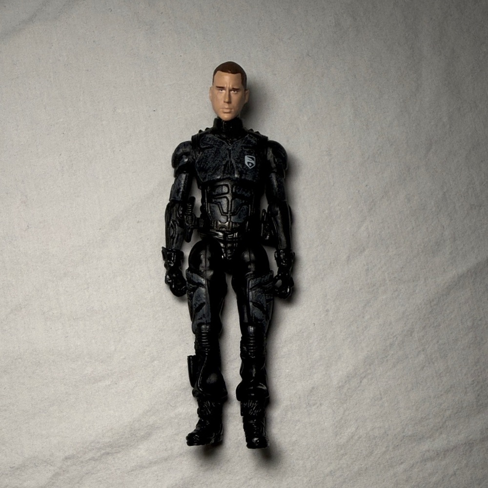 Hasbro G.I. Joe Rise of Cobra Conrad Duke Hauser Armor Action Figure EUC